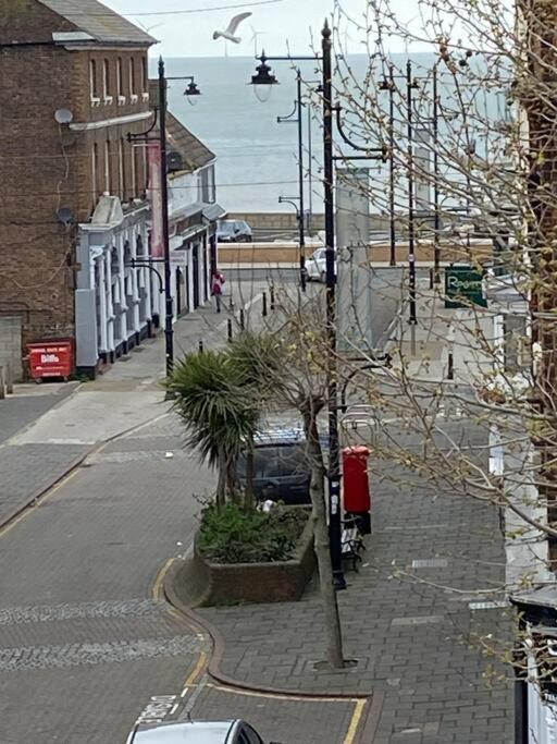 Herne Bay Central - 2 Minutes From Beach Apartment Exterior foto